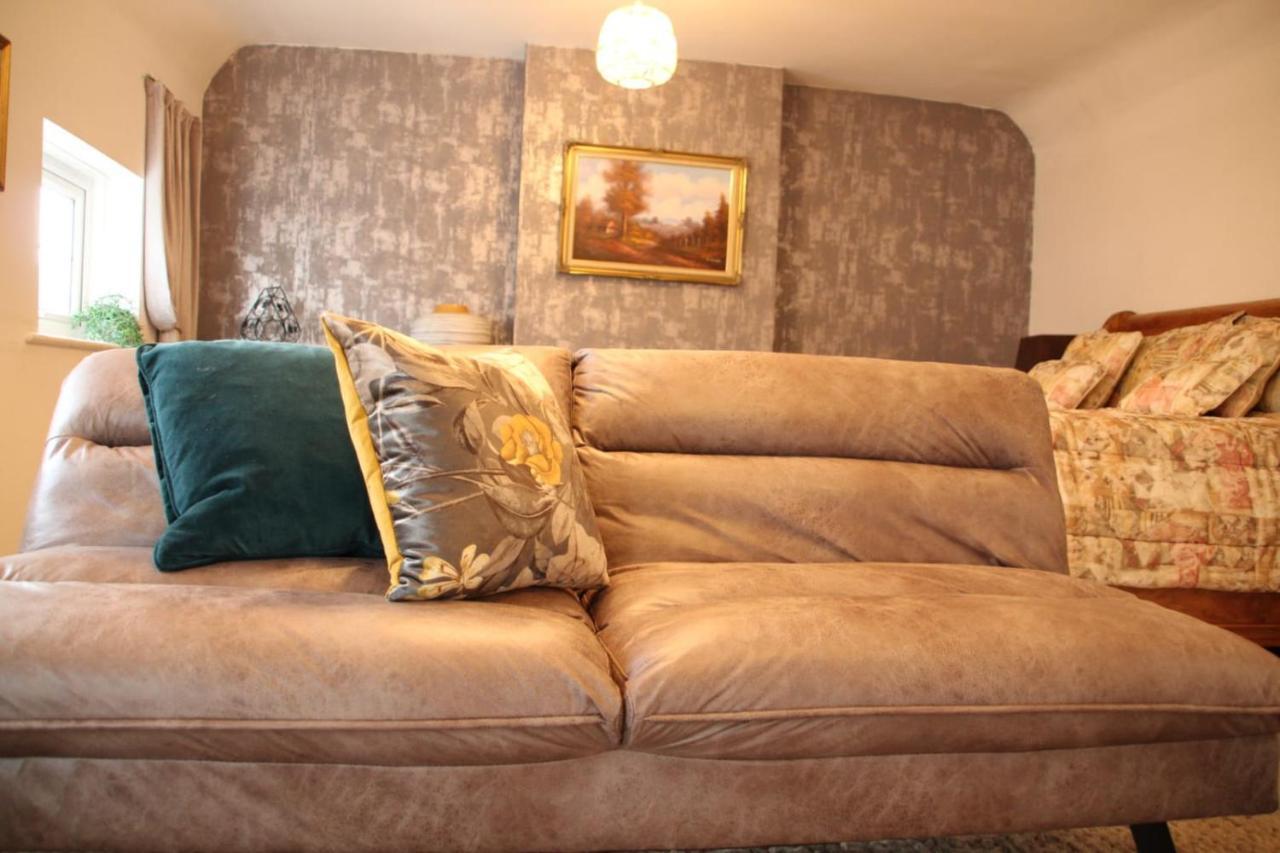House 1905 - Self Catering Serviced Apartment Tidworth Ngoại thất bức ảnh
