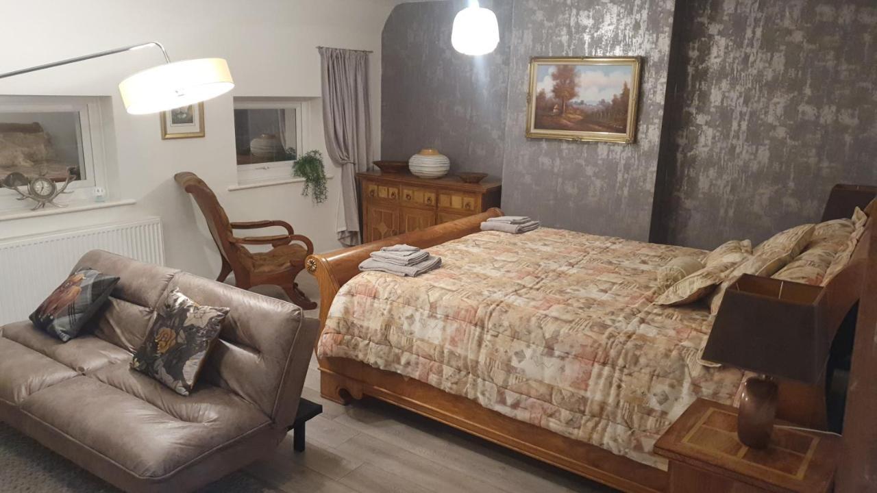 House 1905 - Self Catering Serviced Apartment Tidworth Ngoại thất bức ảnh