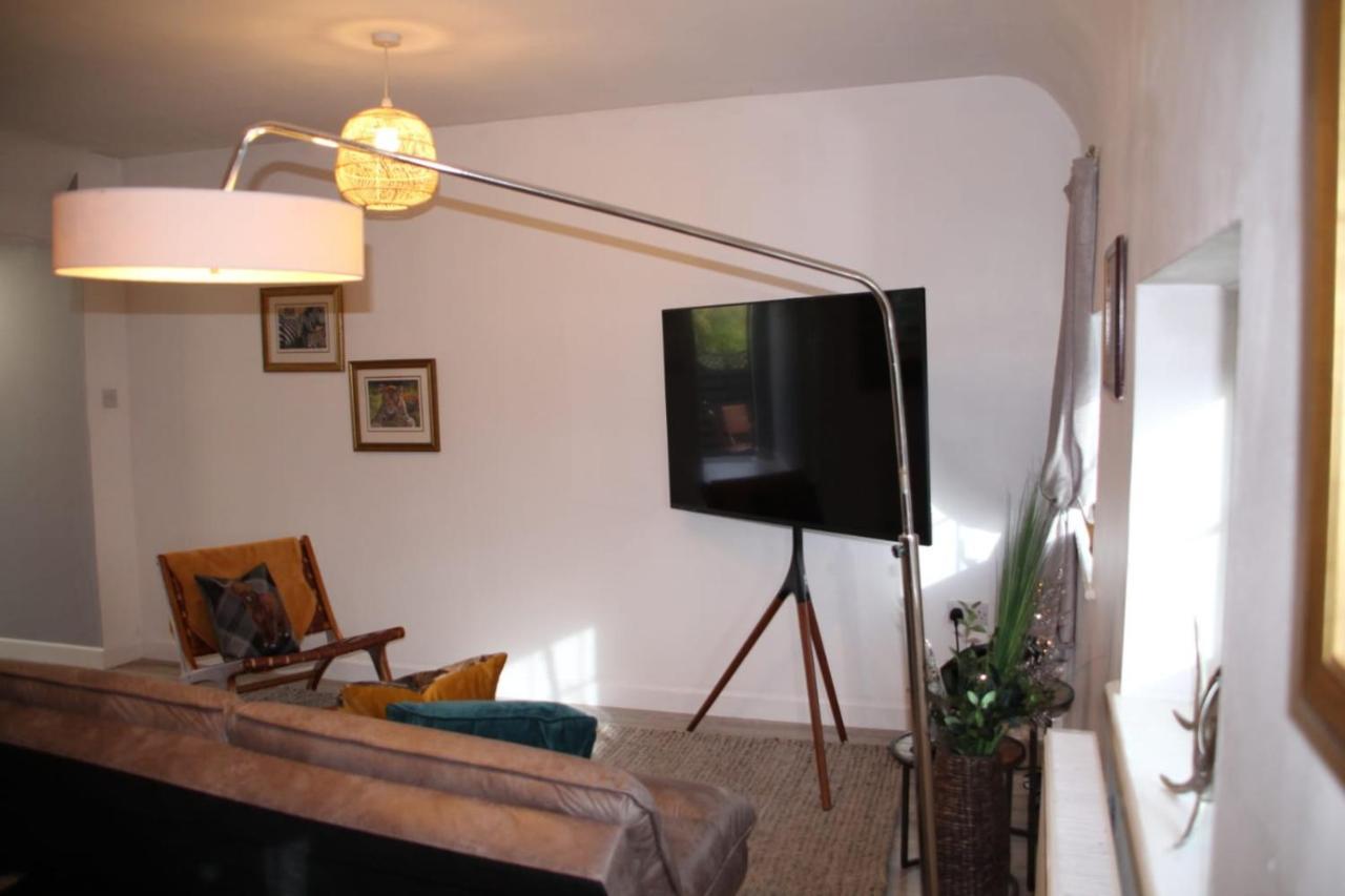 House 1905 - Self Catering Serviced Apartment Tidworth Ngoại thất bức ảnh