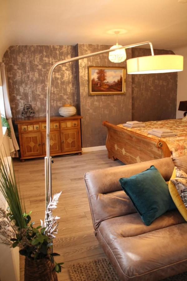 House 1905 - Self Catering Serviced Apartment Tidworth Ngoại thất bức ảnh