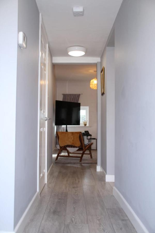 House 1905 - Self Catering Serviced Apartment Tidworth Ngoại thất bức ảnh